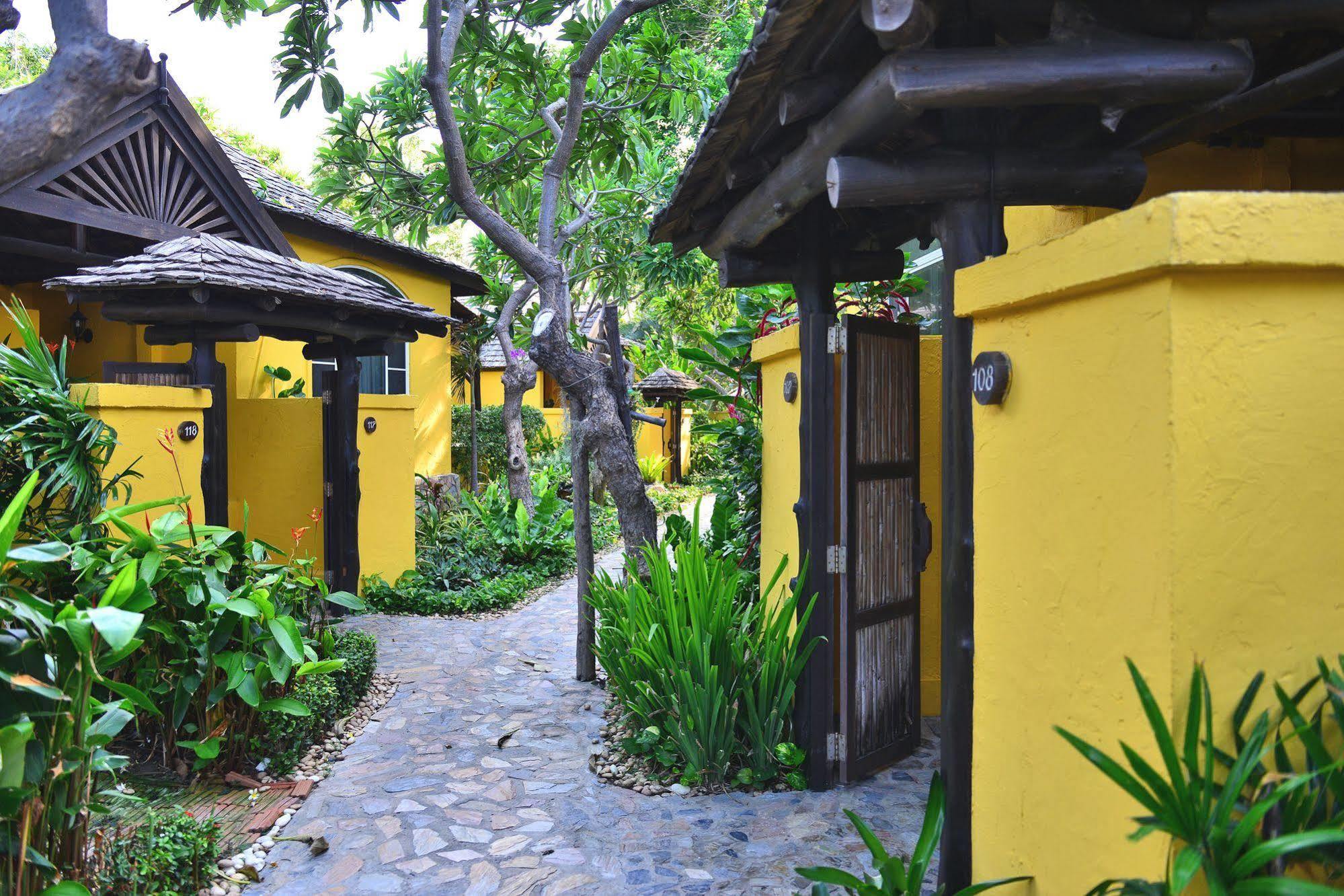 Supatra Hua Hin Resort Exterior foto